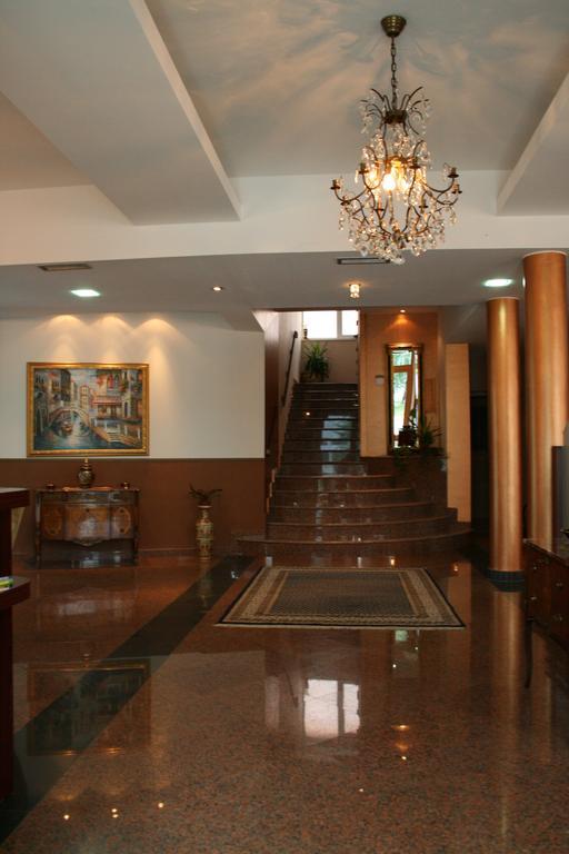 Hotel Octagon Sarajevo Exterior photo