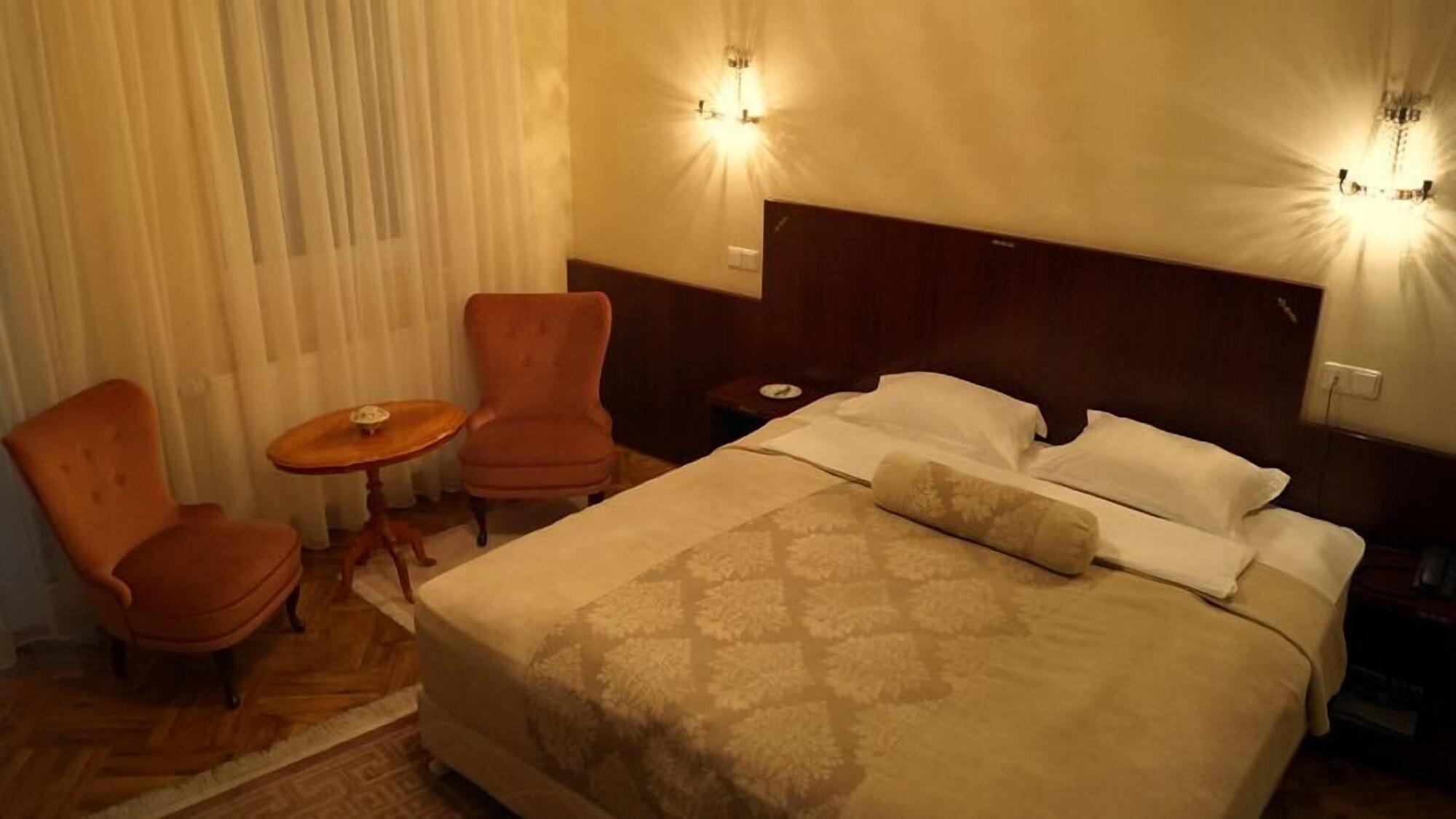 Hotel Octagon Sarajevo Exterior photo