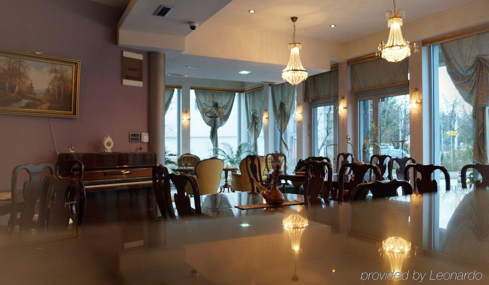 Hotel Octagon Sarajevo Exterior photo
